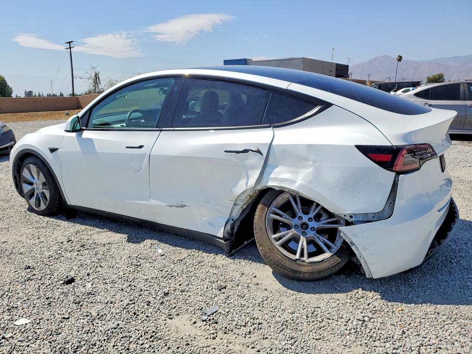 58480796 :رقم المزاد ، 7SAYGAEE4PF588444 vin ، 2023 Tesla Model Y مزاد بيع