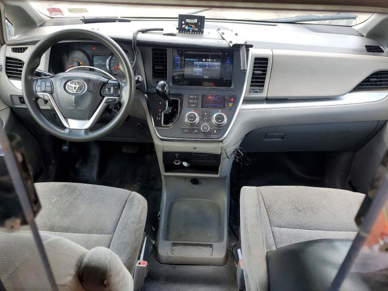 2017 Toyota Sienna მანქანა იყიდება აუქციონზე, vin: 5TDZZ3DC5HS841176, აუქციონის ნომერი: 57137816