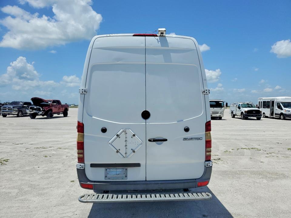 49897896 :رقم المزاد ، WD3PE8CB3C5683096 vin ، 2012 Mercedes-benz Sprinter مزاد بيع