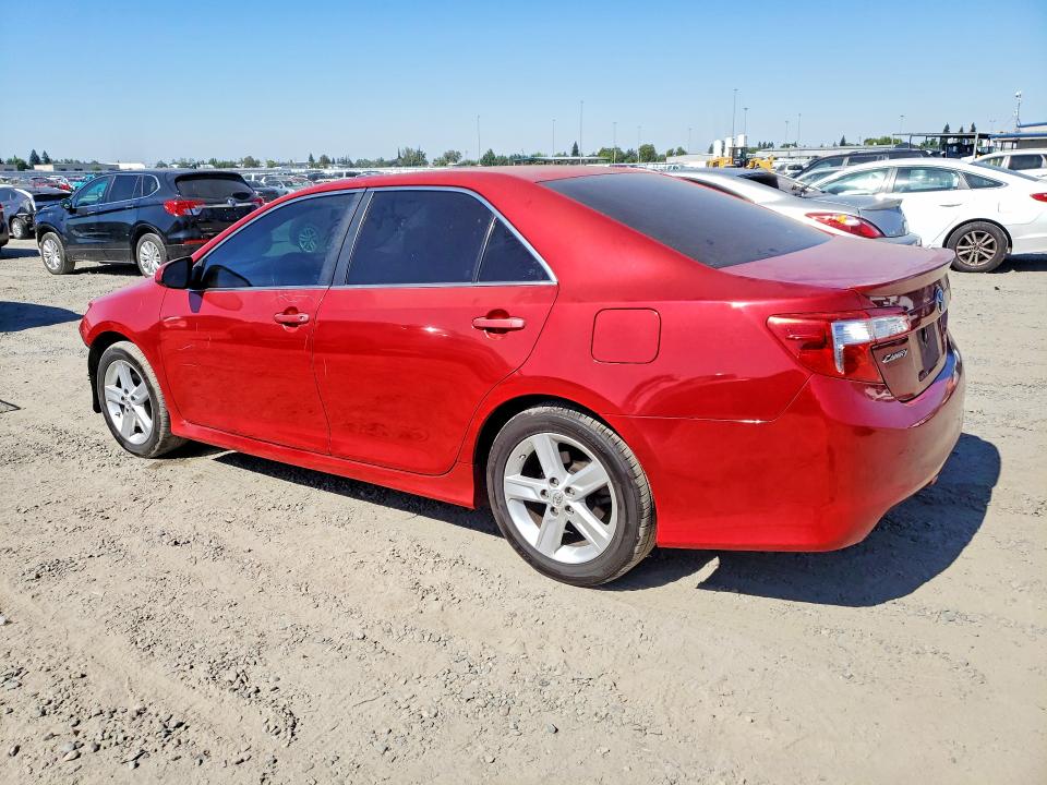 58738506 :رقم المزاد ، 4T1BF1FK7EU754546 vin ، 2014 Toyota Camry مزاد بيع