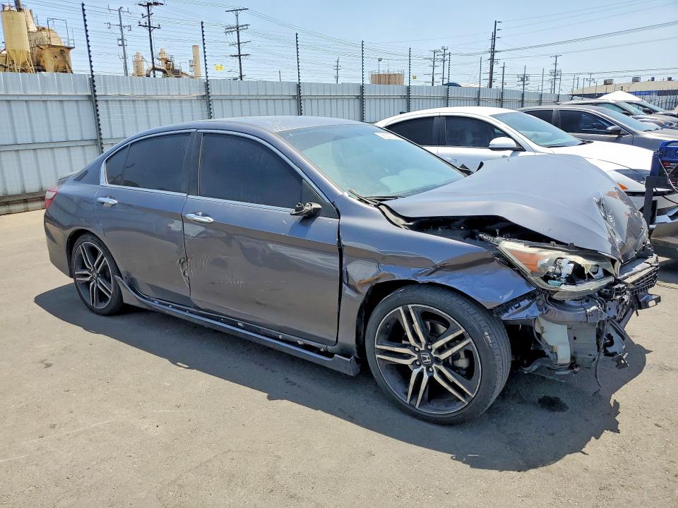 Продажа на аукционе авто 2017 Honda Accord, vin: 1HGCR2F18HA251399, номер лота: 56527366