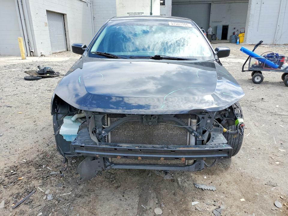 57565986 :رقم المزاد ، 3FAHP0HG2AR103623 vin ، 2010 Ford Fusion مزاد بيع