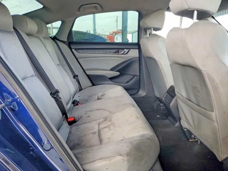 56358886 :رقم المزاد ، 1HGCV1F11JA154413 vin ، 2018 Honda Accord مزاد بيع