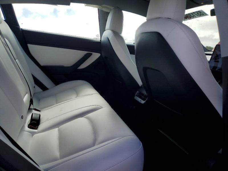 55713096 :رقم المزاد ، 5YJ3E1EB8JF079452 vin ، 2018 Tesla Model 3 مزاد بيع