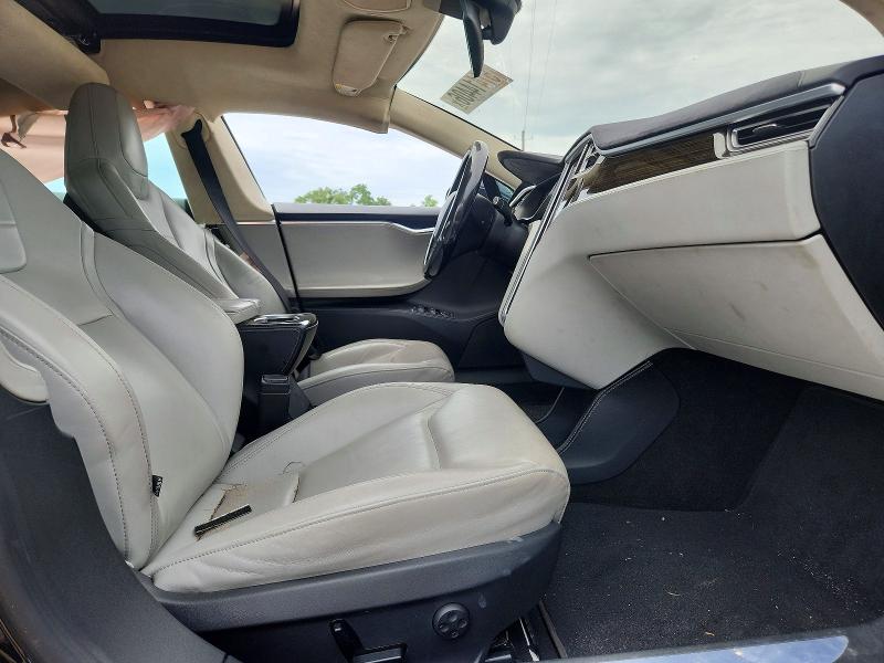 2016 Tesla Model S მანქანა იყიდება აუქციონზე, vin: 5YJSA1E23GF131425, აუქციონის ნომერი: 57414406
