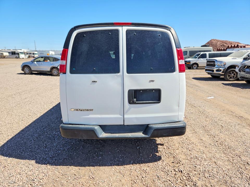 57611106 :رقم المزاد ، 1GAZGNFG4L1275267 vin ، 2020 Chevrolet Express G3500 مزاد بيع