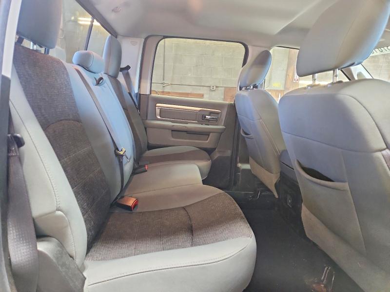 56337016 :رقم المزاد ، 1C6RR7TT2KS637577 vin ، 2019 Ram 1500 Classic مزاد بيع