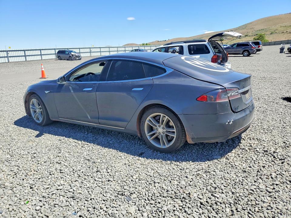 2015 Tesla Model S მანქანა იყიდება აუქციონზე, vin: 5YJSA1E14FF112906, აუქციონის ნომერი: 56004946