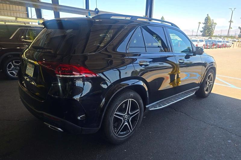 Продажа на аукционе авто 2020 Mercedes-benz Gle, vin: 4JGFB4JE7LA160893, номер лота: 57917956