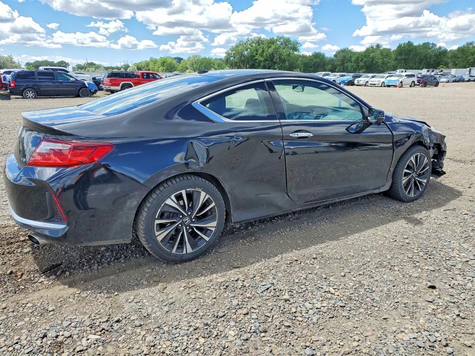 56828266 :رقم المزاد ، 1HGCT2A89HA004835 vin ، 2017 Honda Accord مزاد بيع
