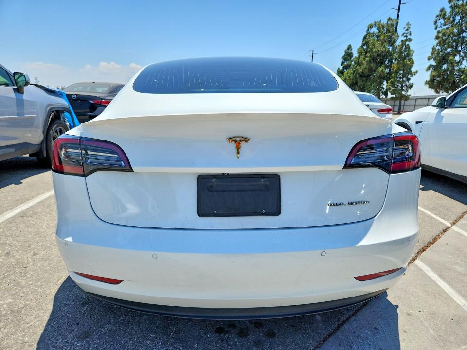 58314706 :رقم المزاد ، 5YJ3E1EB5LF651189 vin ، 2020 Tesla Model 3 مزاد بيع