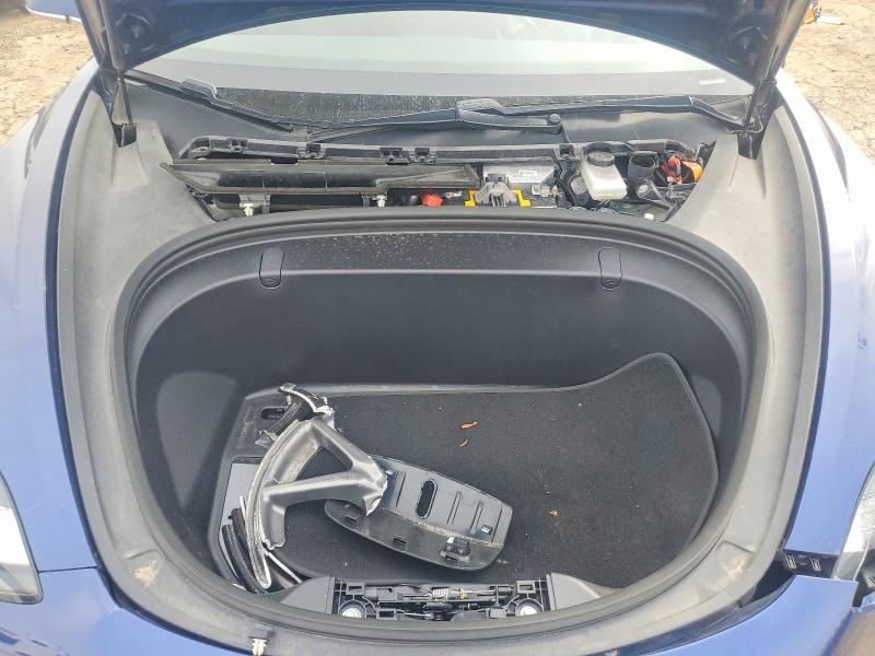 56434866 :رقم المزاد ، 5YJ3E1EB6JF090272 vin ، 2018 Tesla Model 3 مزاد بيع
