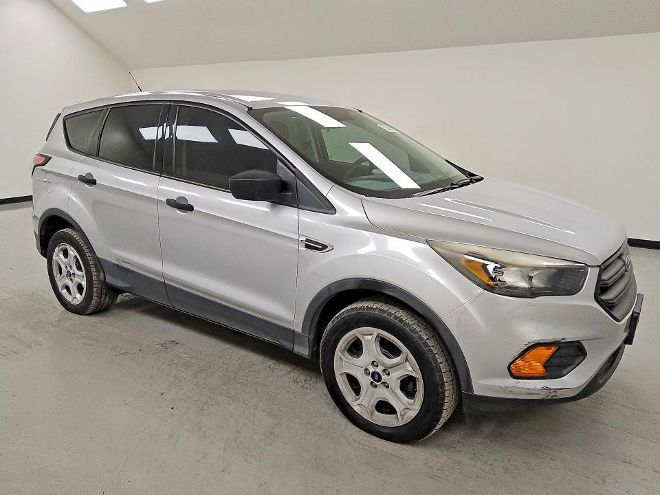 Продажа на аукционе авто 2018 Ford Escape, vin: 1FMCU0F71JUC33977, номер лота: 58061946
