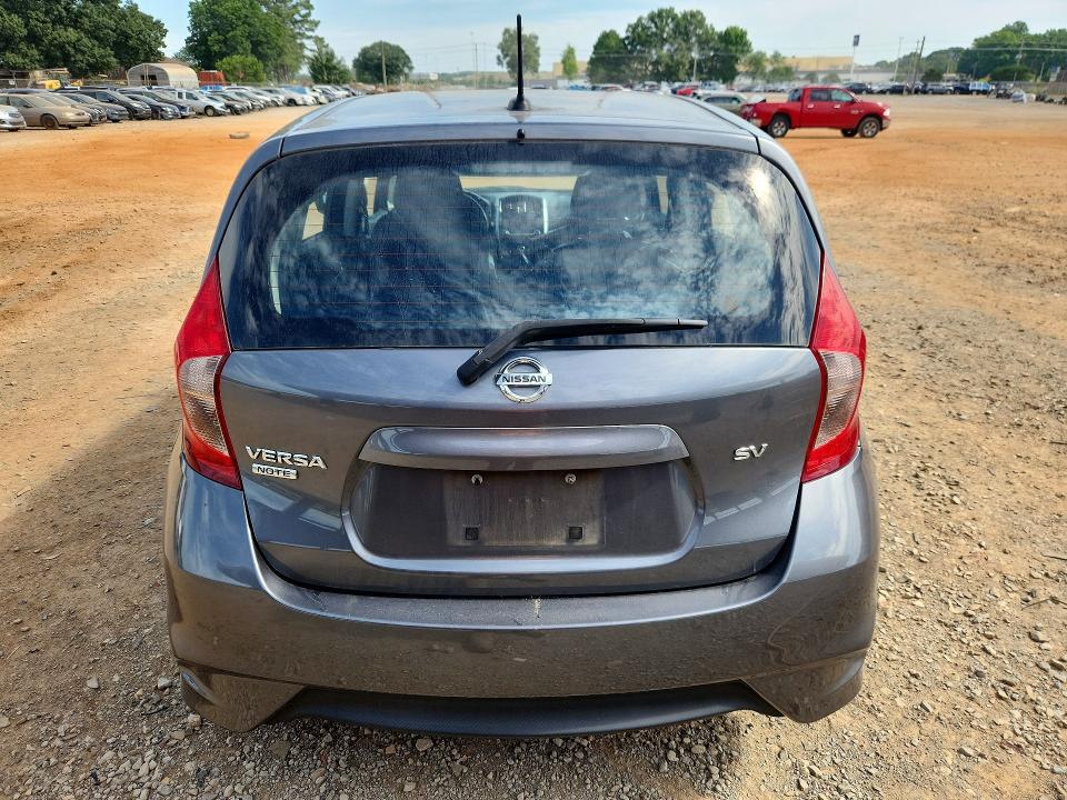 56258116 :رقم المزاد ، 3N1CE2CP0JL352232 vin ، 2018 Nissan Versa Note مزاد بيع