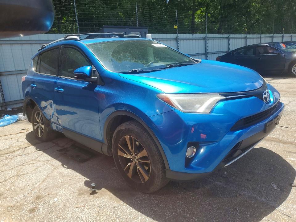 Продажа на аукционе авто 2016 Toyota Rav4, vin: JTMWFREV9GJ094109, номер лота: 58375726