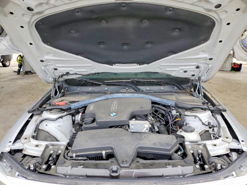 2013 Bmw 328 მანქანა იყიდება აუქციონზე, vin: WBA3C1G53DNR44182, აუქციონის ნომერი: 58037606
