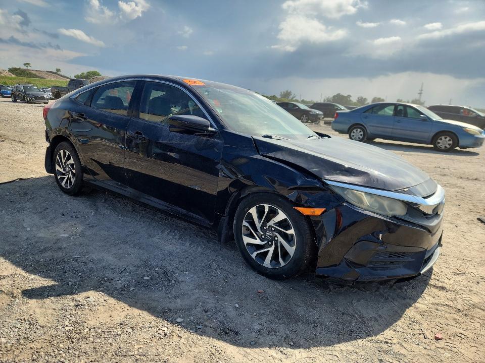 59282296 :رقم المزاد ، 19XFC2F70GE023507 vin ، 2016 Honda Civic مزاد بيع