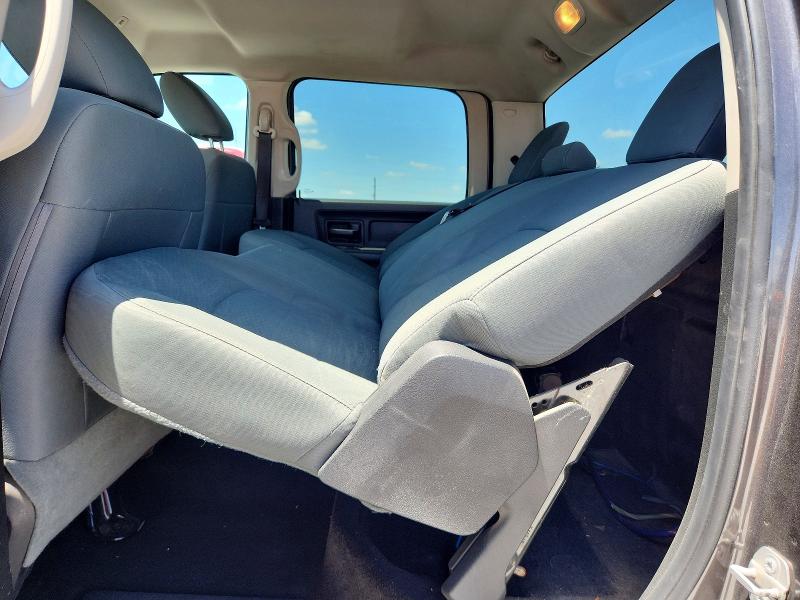 57336486 :رقم المزاد ، 3C6UR5CL7HG767918 vin ، 2017 Ram 2500 مزاد بيع