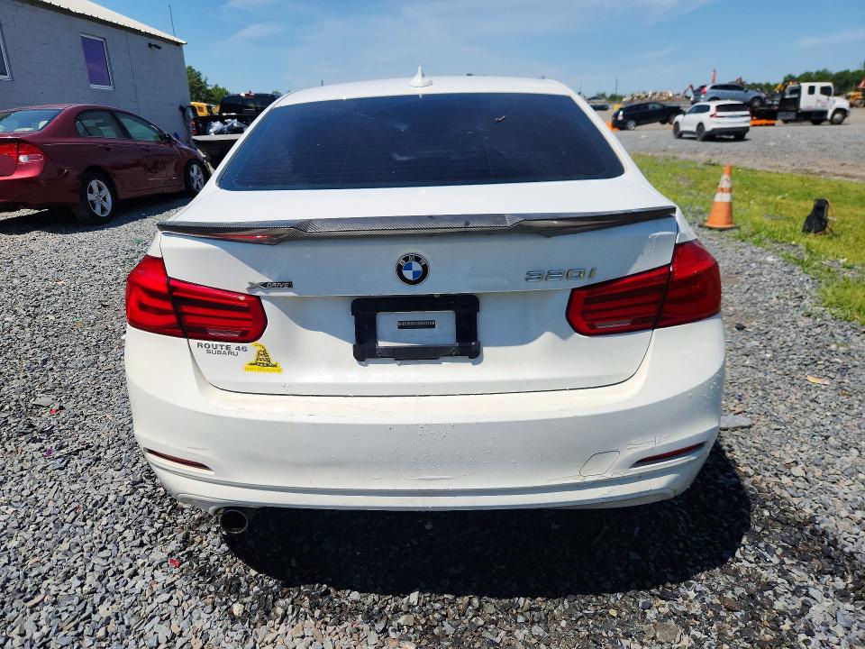 58709036 :رقم المزاد ، WBA8E5G58JNV01710 vin ، 2018 Bmw 320 مزاد بيع