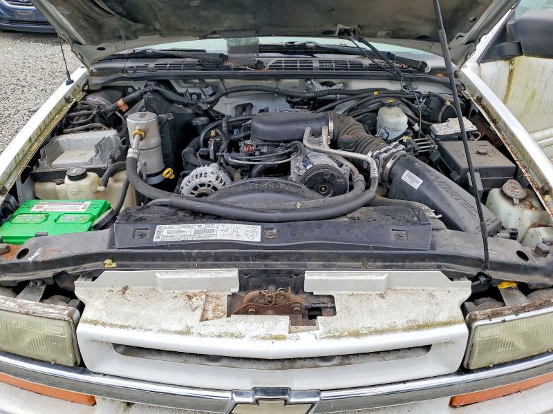 59020716 :رقم المزاد ، 1GNDT13X03K142162 vin ، 2003 Chevrolet Blazer مزاد بيع