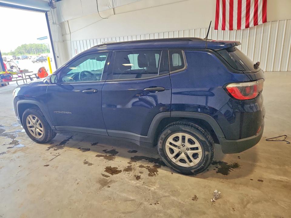 58913026 :رقم المزاد ، 3C4NJCAB9JT136930 vin ، 2018 Jeep Compass مزاد بيع