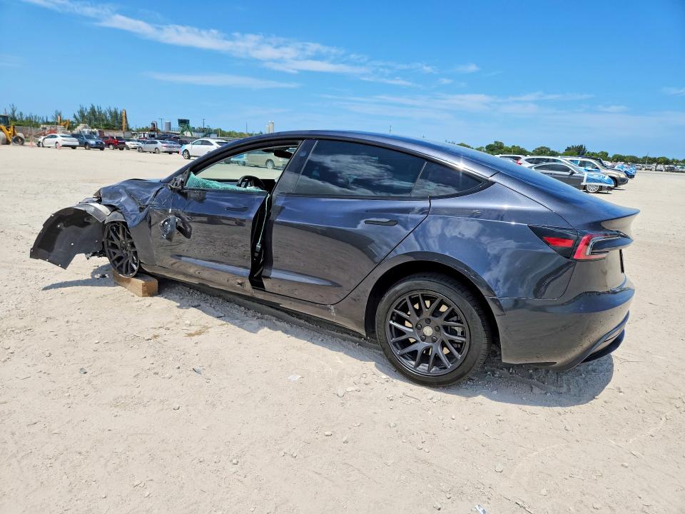 Продажа на аукционе авто 2024 Tesla Model 3, vin: 5YJ3E1EB1RF808659, номер лота: 57223506