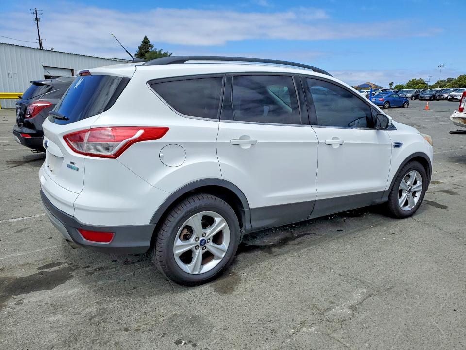 Продажа на аукционе авто 2016 Ford Escape, vin: 1FMCU0GX8GUB24164, номер лота: 58392186