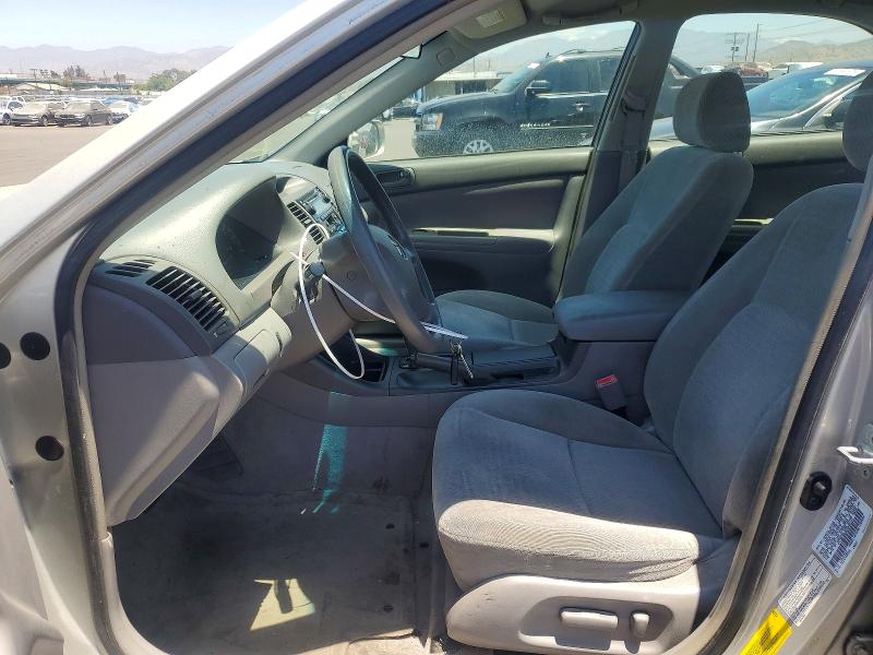57025206 :رقم المزاد ، 4T1BE30K82U006147 vin ، 2002 Toyota Camry مزاد بيع