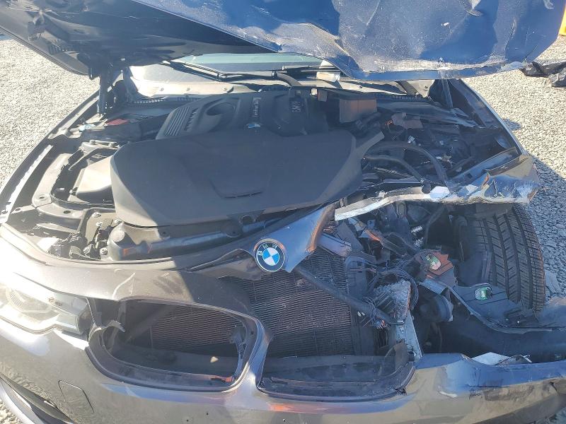 56050786 :رقم المزاد ، WBA8D9C53JEB35190 vin ، 2018 Bmw 330 مزاد بيع