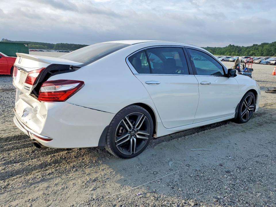Aukcja sprzedaży 2017 Honda Accord, vin: 1HGCR2F1XHA011027, numer aukcji: 57834566
