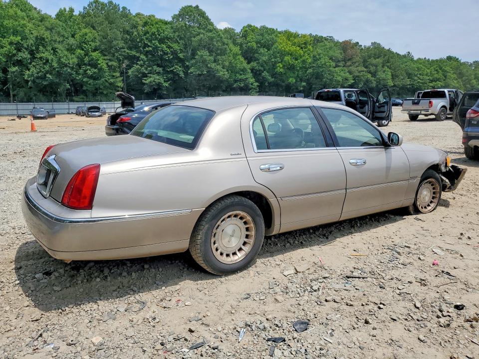 Aukcja sprzedaży 2002 Lincoln Town Car, vin: 1LNHM81W12Y644826, numer aukcji: 58368326