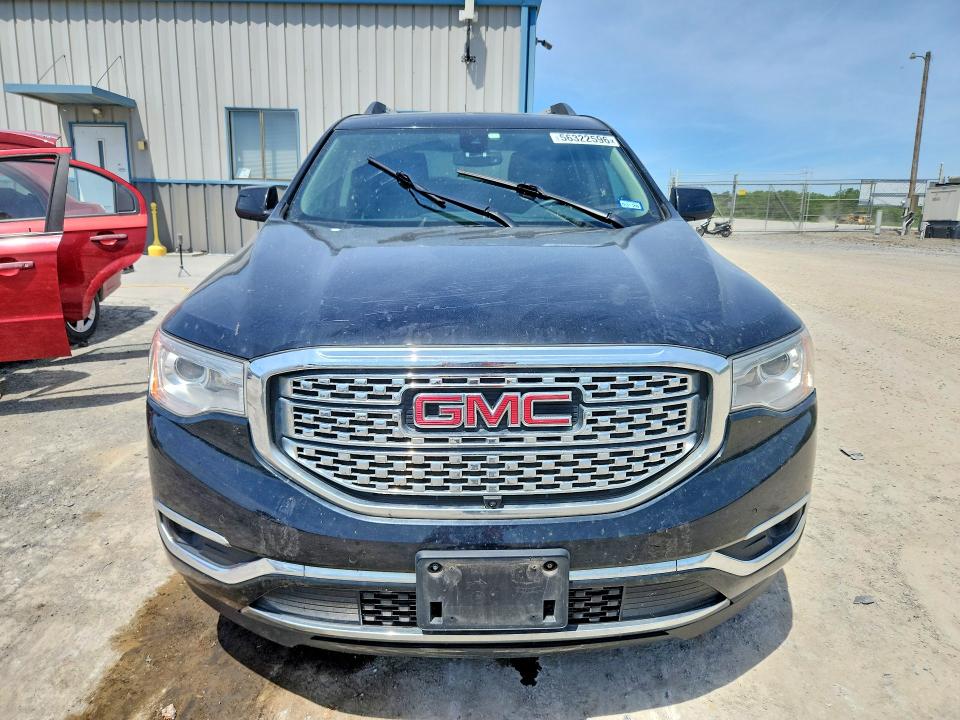 56322596 :رقم المزاد ، 1GKKNPLS3HZ124159 vin ، 2017 Gmc Acadia مزاد بيع