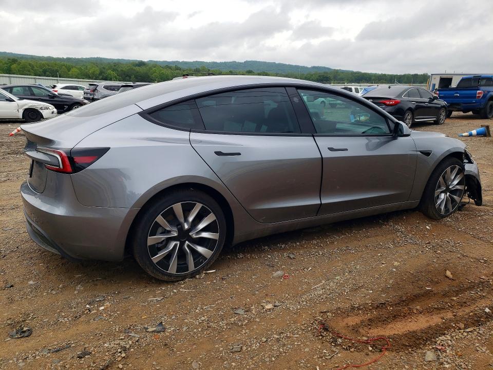 57318986 :رقم المزاد ، 5YJ3E1EAXTF183001 vin ، 2026 Tesla Model 3 مزاد بيع