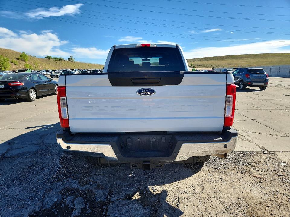 57585586 :رقم المزاد ، 1FT7W2B62JEC89736 vin ، 2018 Ford F250 مزاد بيع
