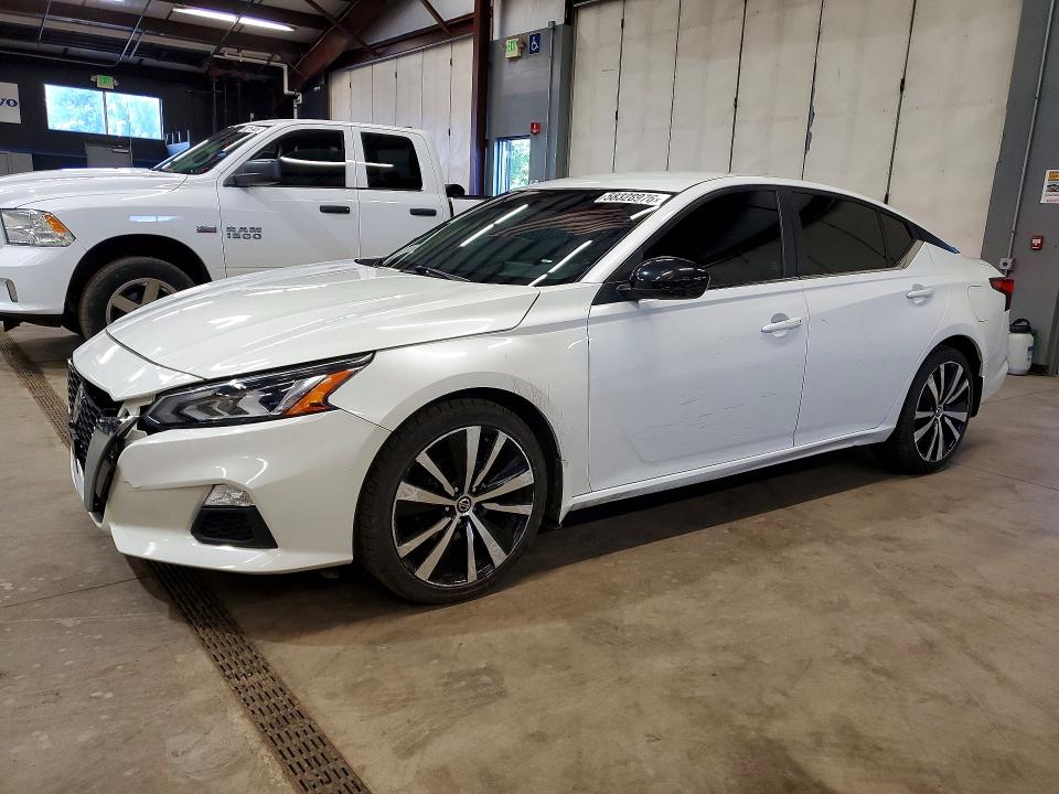 58328976 :رقم المزاد ، 1N4BL4CW1MN410456 vin ، 2021 Nissan Altima مزاد بيع