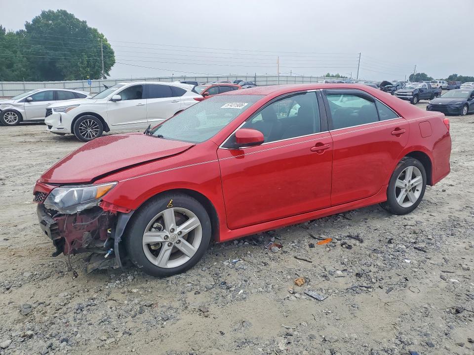 57431906 :رقم المزاد ، 4T1BF1FK5DU709684 vin ، 2013 Toyota Camry مزاد بيع