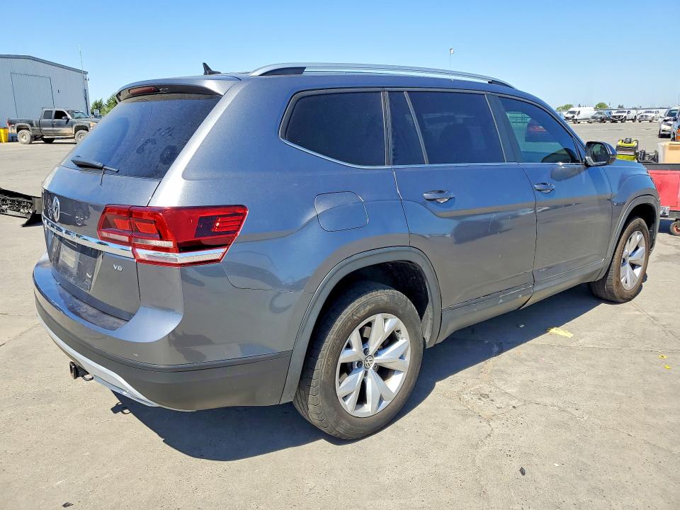 Продаж на аукціоні авто 2018 Volkswagen Atlas, vin: 1V2CR2CA1JC563916, номер лоту: 57387076