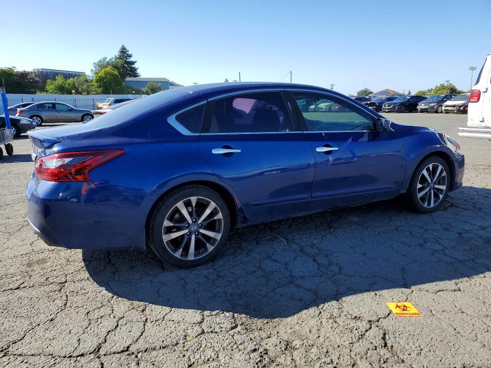 Продаж на аукціоні авто 2017 Nissan Altima, vin: 1N4AL3AP8HN305159, номер лоту: 55426716
