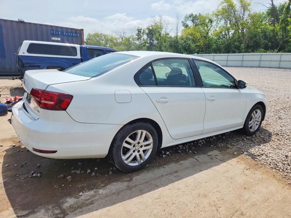 59125916 :رقم المزاد ، 3VW2B7AJ3JM227651 vin ، 2018 Volkswagen Jetta مزاد بيع