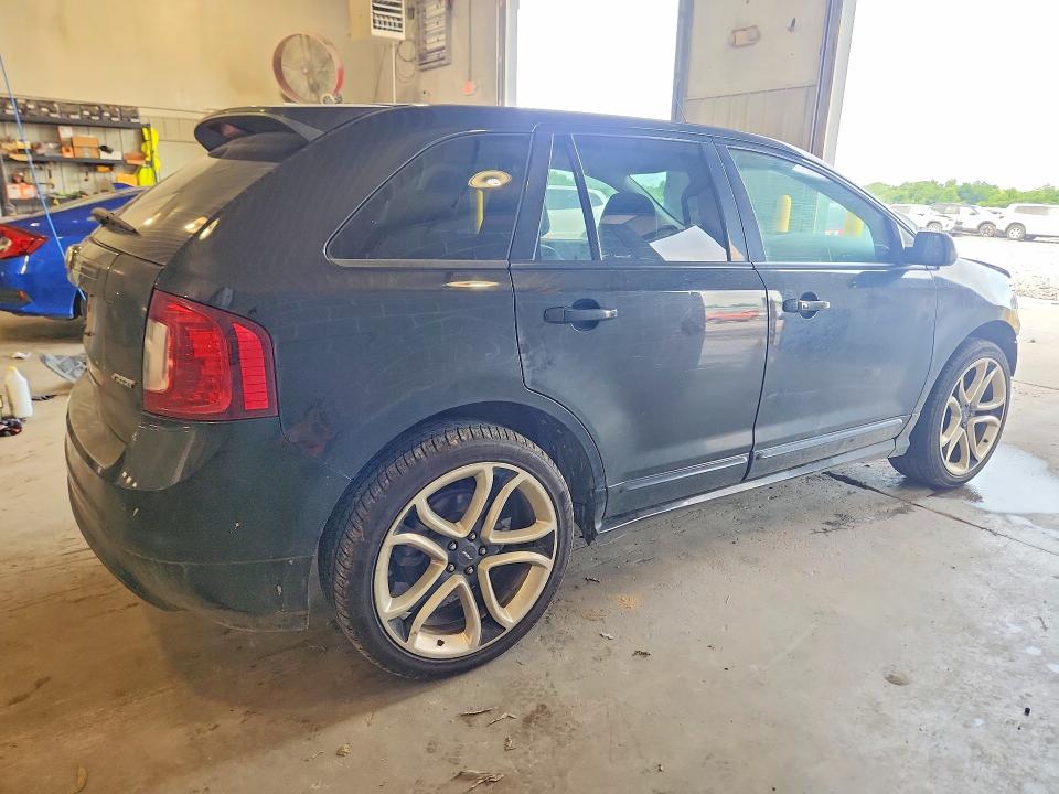 56676686 :رقم المزاد ، 2FMDK3AK5CBA81072 vin ، 2012 Ford Edge مزاد بيع