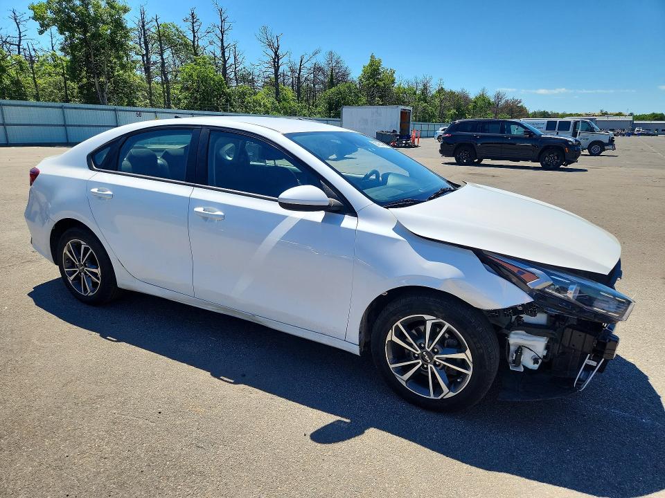 2023 Kia Forte მანქანა იყიდება აუქციონზე, vin: 3KPF24AD0PE562639, აუქციონის ნომერი: 58425446