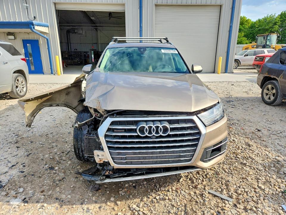 Продажа на аукционе авто 2018 Audi Q7, vin: WA1VAAF72JD000079, номер лота: 55599156