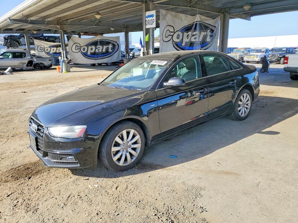 55456836 :رقم المزاد ، WAUBFAFL4FN027516 vin ، 2015 Audi A4 مزاد بيع