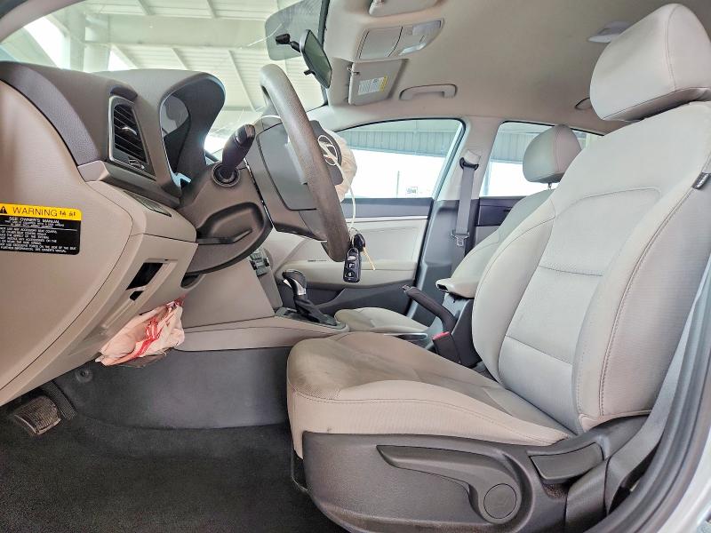 2017 Hyundai Elantra მანქანა იყიდება აუქციონზე, vin: 5NPD74LF3HH185339, აუქციონის ნომერი: 57134176