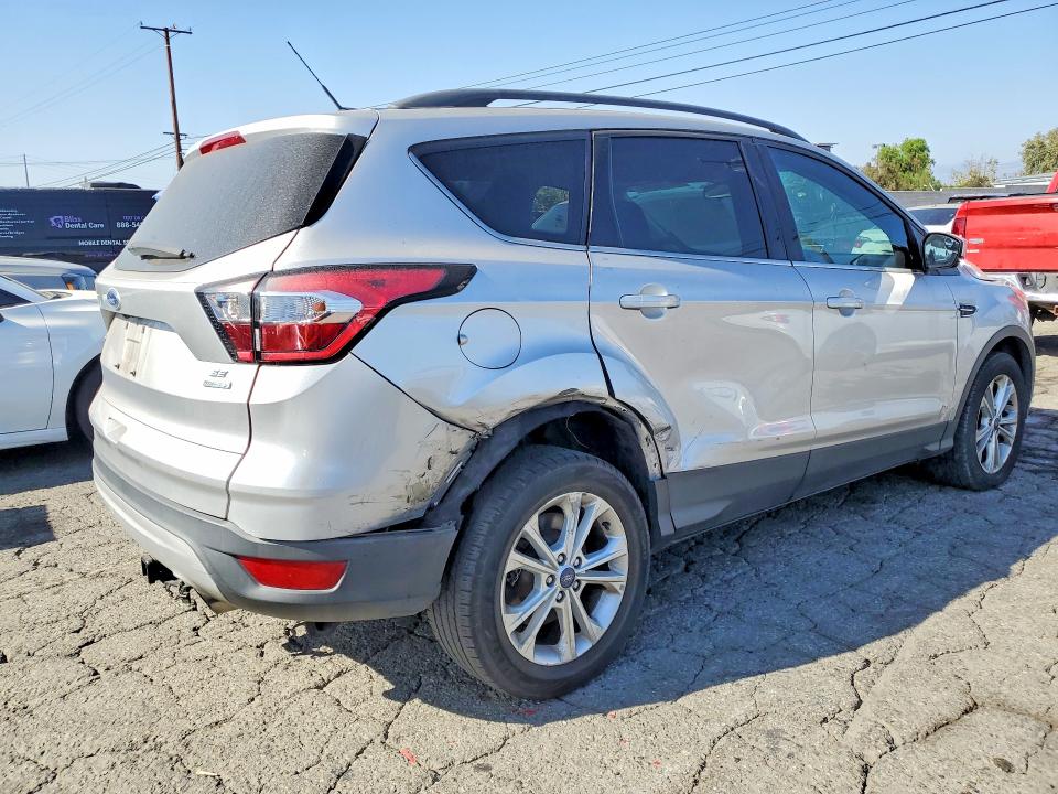 2018 Ford Escape მანქანა იყიდება აუქციონზე, vin: 1FMCU0GD1JUA11458, აუქციონის ნომერი: 56760806