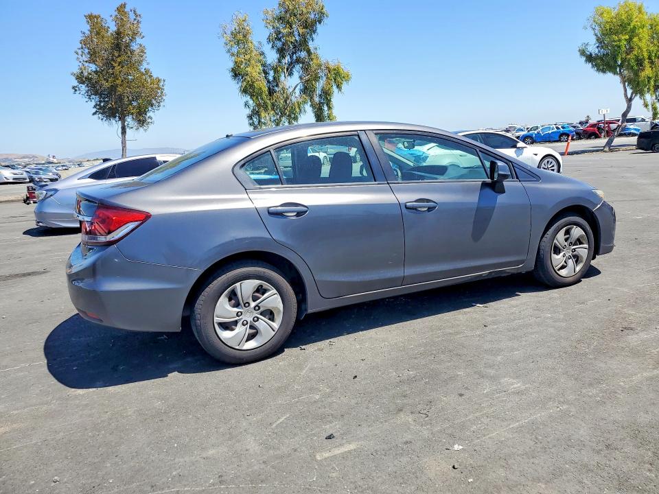 2013 Honda Civic მანქანა იყიდება აუქციონზე, vin: 2HGFB2F57DH597976, აუქციონის ნომერი: 55331746