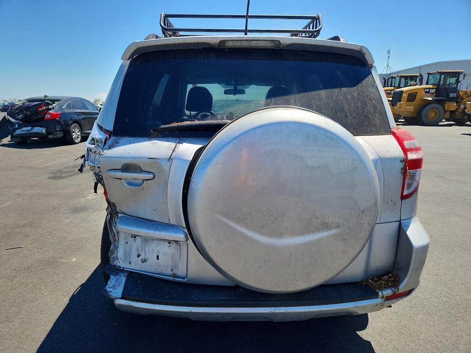 59004546 :رقم المزاد ، 2T3ZF4DV0BW070387 vin ، 2011 Toyota Rav4 مزاد بيع
