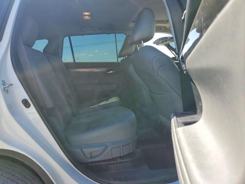Продажа на аукционе авто 2021 Toyota Highlander Hybrid, vin: 5TDYARAH3MS505705, номер лота: 57709266