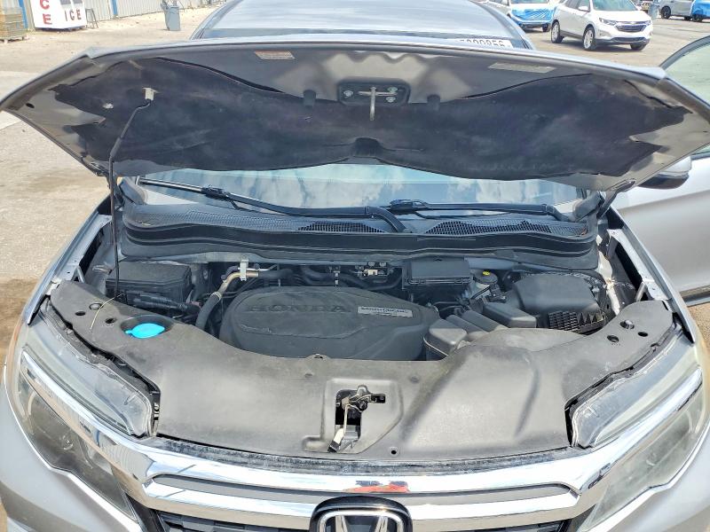 Продаж на аукціоні авто 2018 Honda Ridgeline, vin: 5FPYK3F19JB017694, номер лоту: 55829856