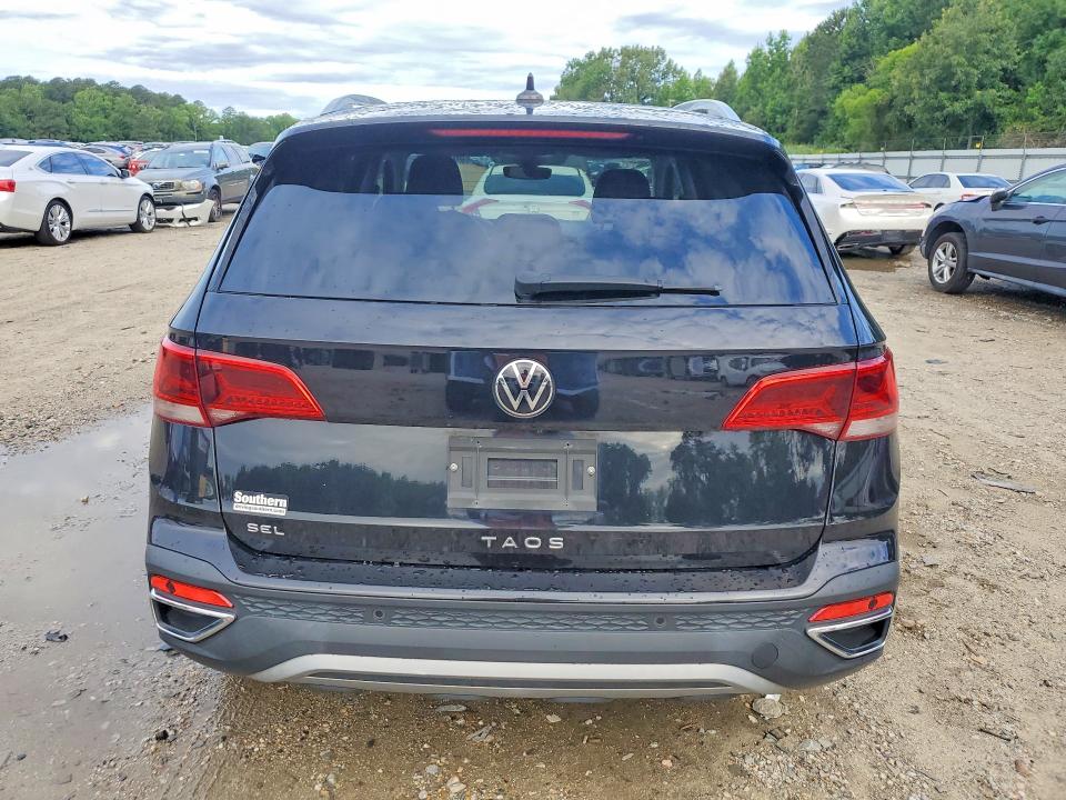 56508596 :رقم المزاد ، 3VV1X7B27NM004186 vin ، 2022 Volkswagen Taos مزاد بيع